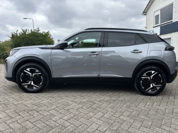 Peugeot E-2008